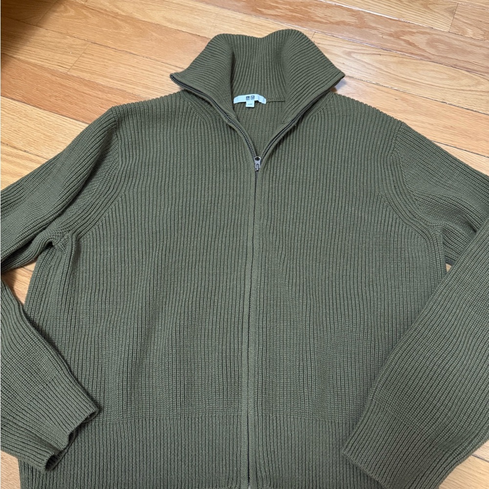 Uniqlo Olive Zip-Up Ribbed Sweater